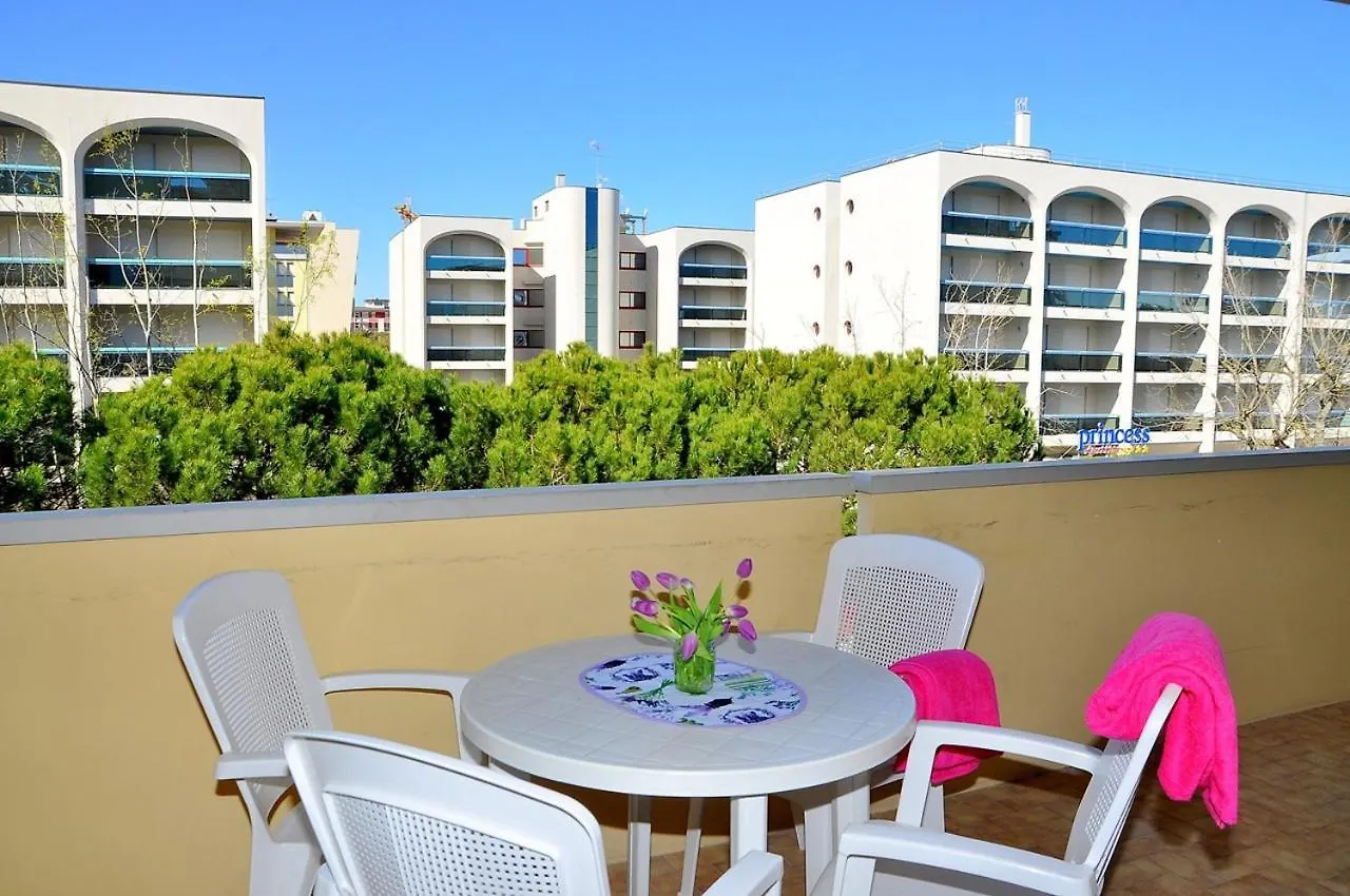 Precious Apartment In Residence With Swimming Pool Bibione 0*,